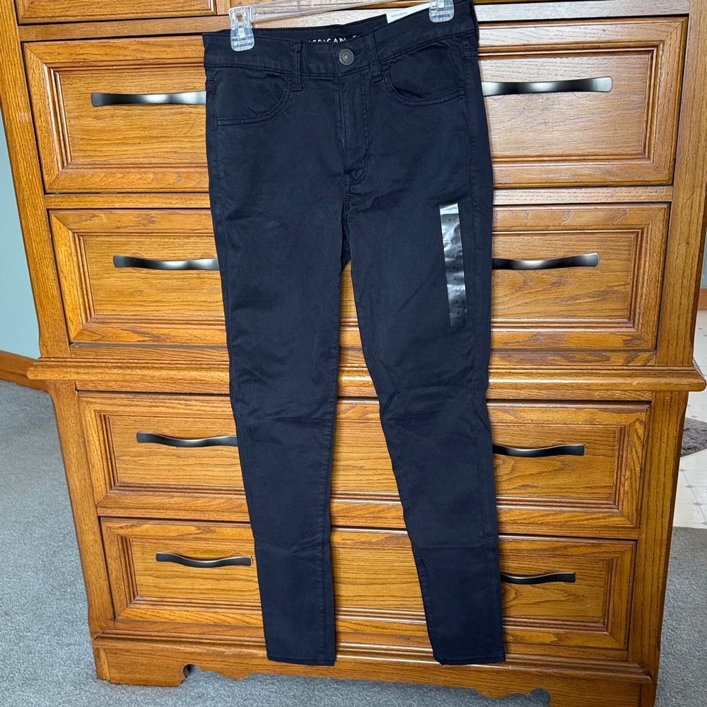 NWT American Eagle black jegging pants